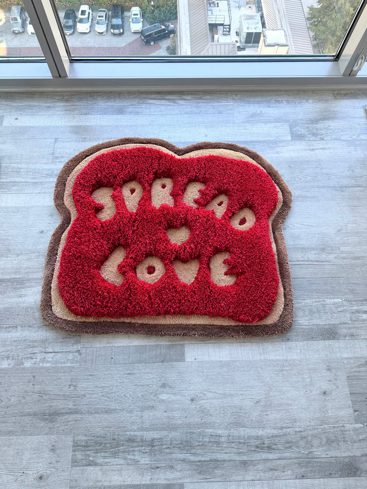 Spread Love Rug – Jelly Toast